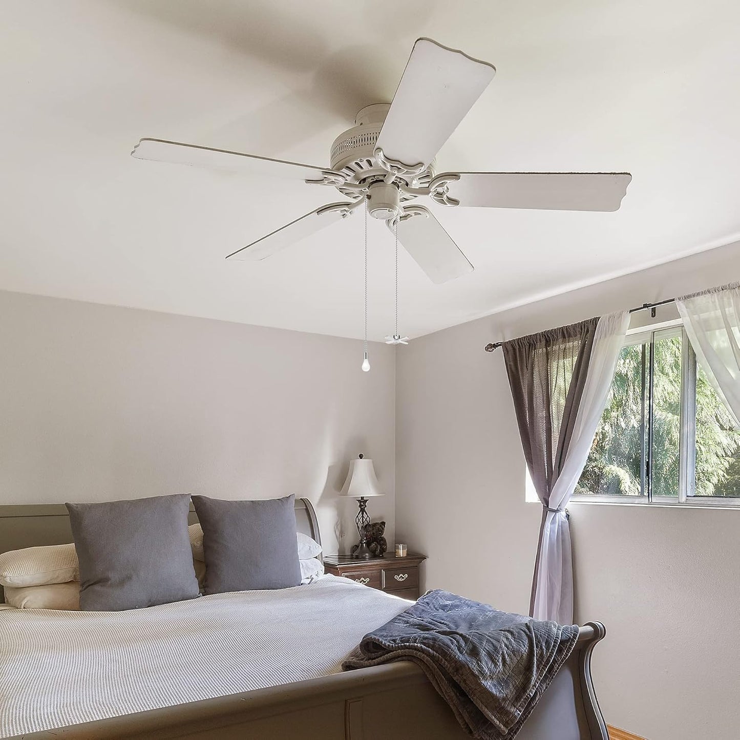 Ceiling Fan Pull Chains with Decorative, 2 Pieces of Black Ceiling Fan Chain Extenders 13.6 Inches Fit All Standard Ceiling Fans and Light Fixtures，Pull Chain Extension with Connector.