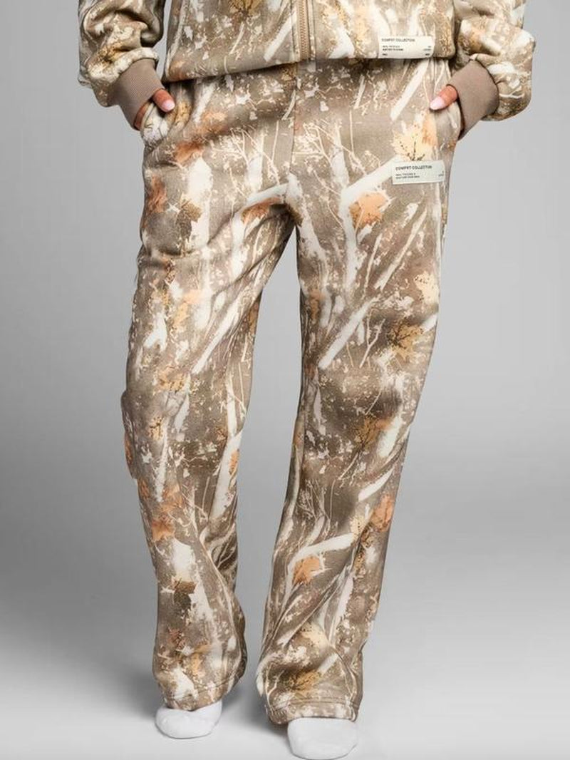 Comfrt | Camo Straight Leg Sweatpants