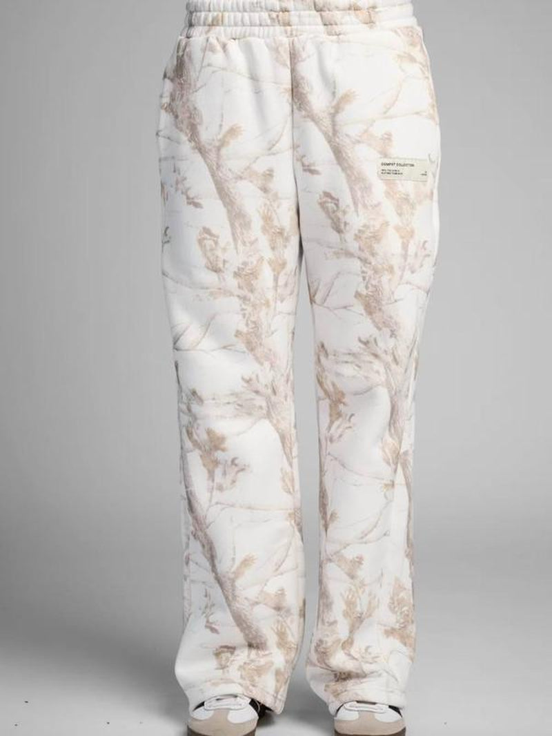 Comfrt | Camo Straight Leg Sweatpants